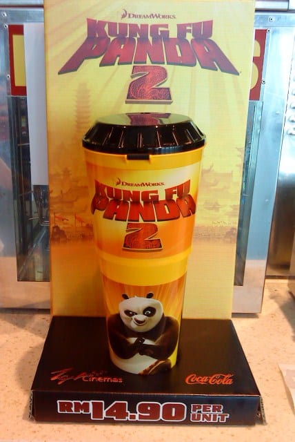 kungfu-panda-2in1-popcorn-and-softdrink-container-tgv-cinema-promotional-item.jpg
