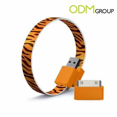 Tigreton-USB-wristlet.jpg