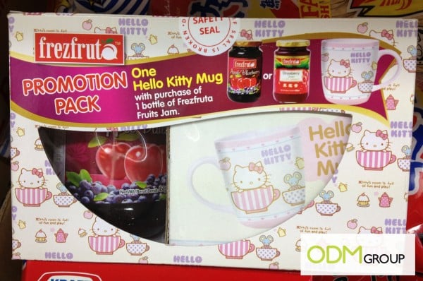 Promo Pack by Frezfruta x Hello Kitty: Ceramic Mug
