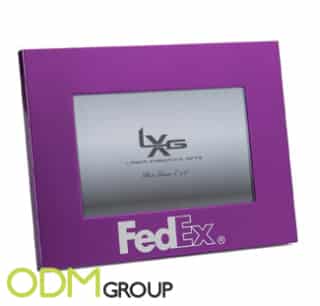 Customized photo frame – promotional idea by FedEx