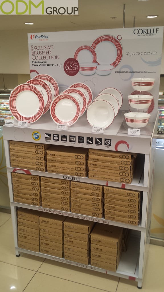 Dining and Serving In Store Display: Corelle