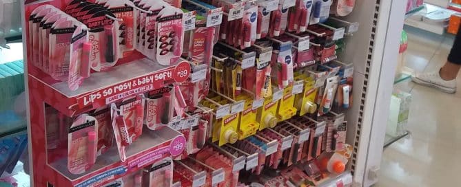 In-Store POS Display by Maybelline to Boost Visibility