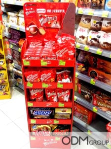 Christmas POS Displays - Excellent Examples by Global Chocolate Brands