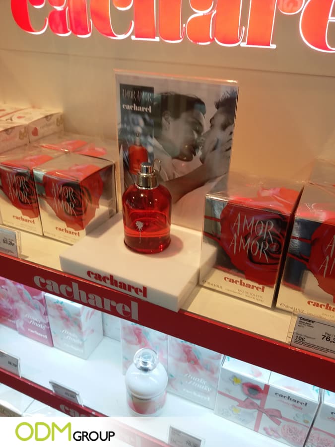 Display Plinth by Cacharel Adds Visual Appeal to In-Store Marketing