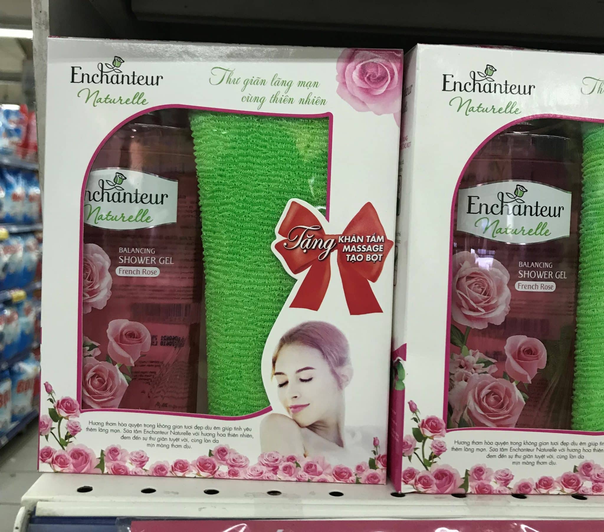 Practical on pack promo gift by Enchanteur Naturelle