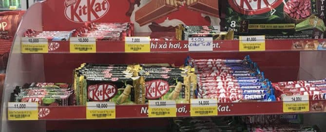 Kit Kat Wows Customers With Its Prominent Display Stand!