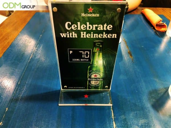 Heineken Conveys Brand Message Clearly with Simple Acrylic Menu Stand