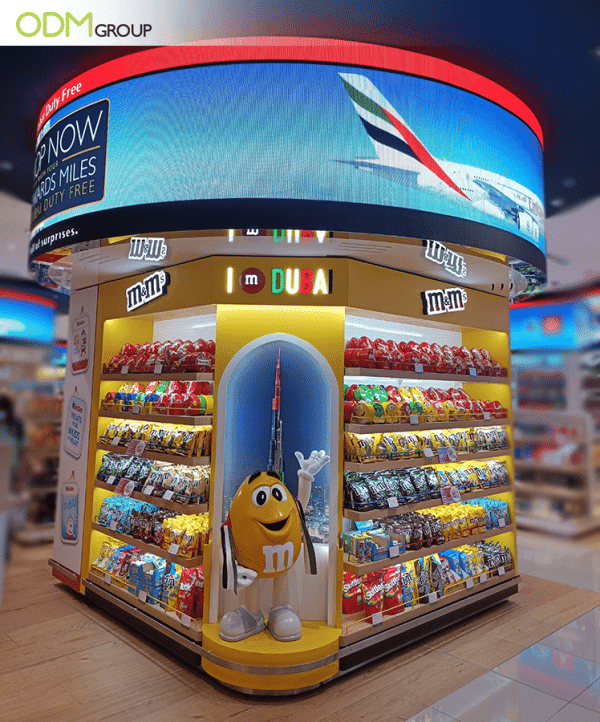Custom In Store Display: Promotion by M&M's