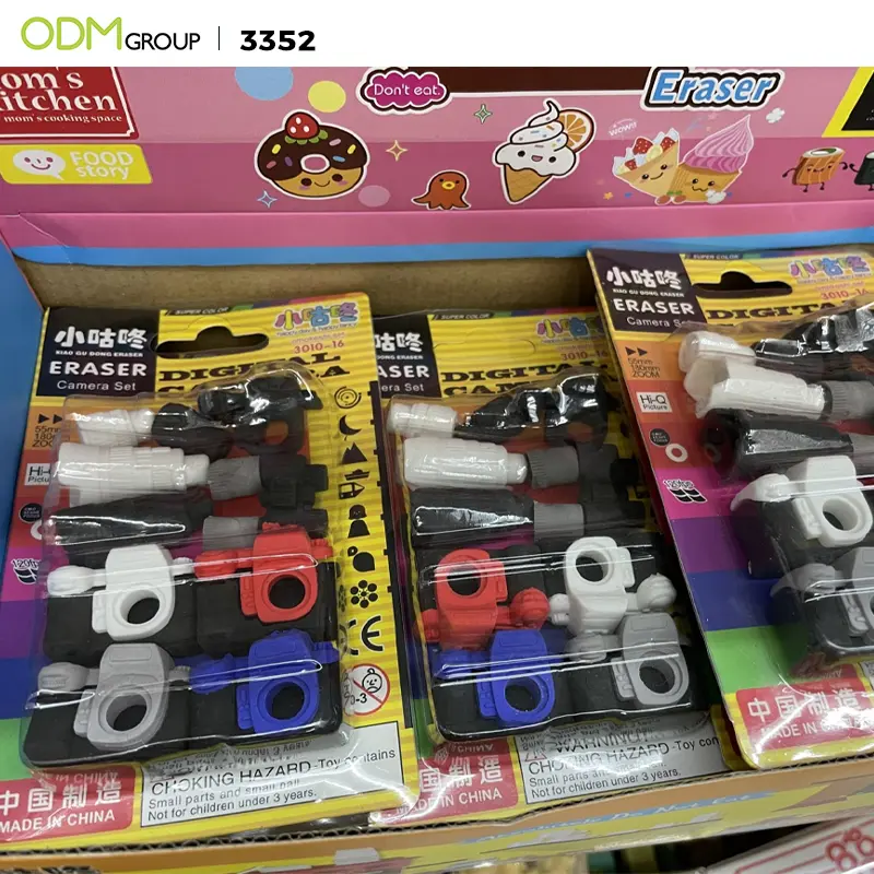 camera-shaped eraser 3352