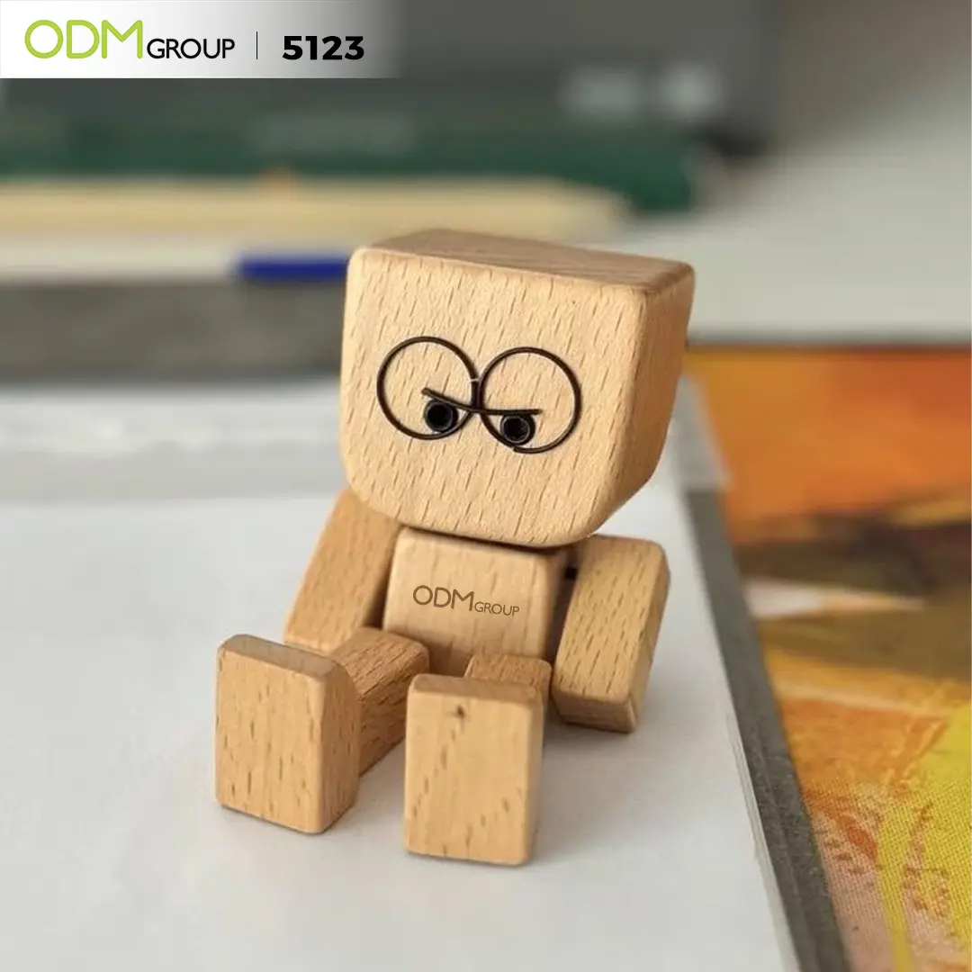 Wooden Figurines 2 Wooden Figurines