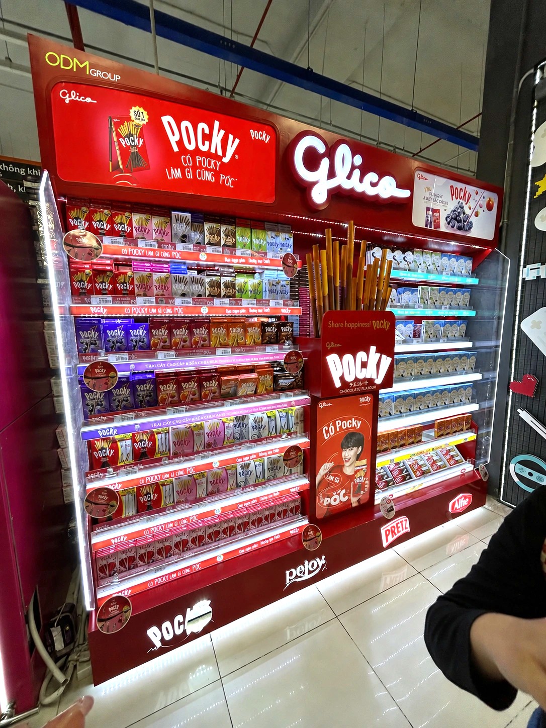 Led signage display