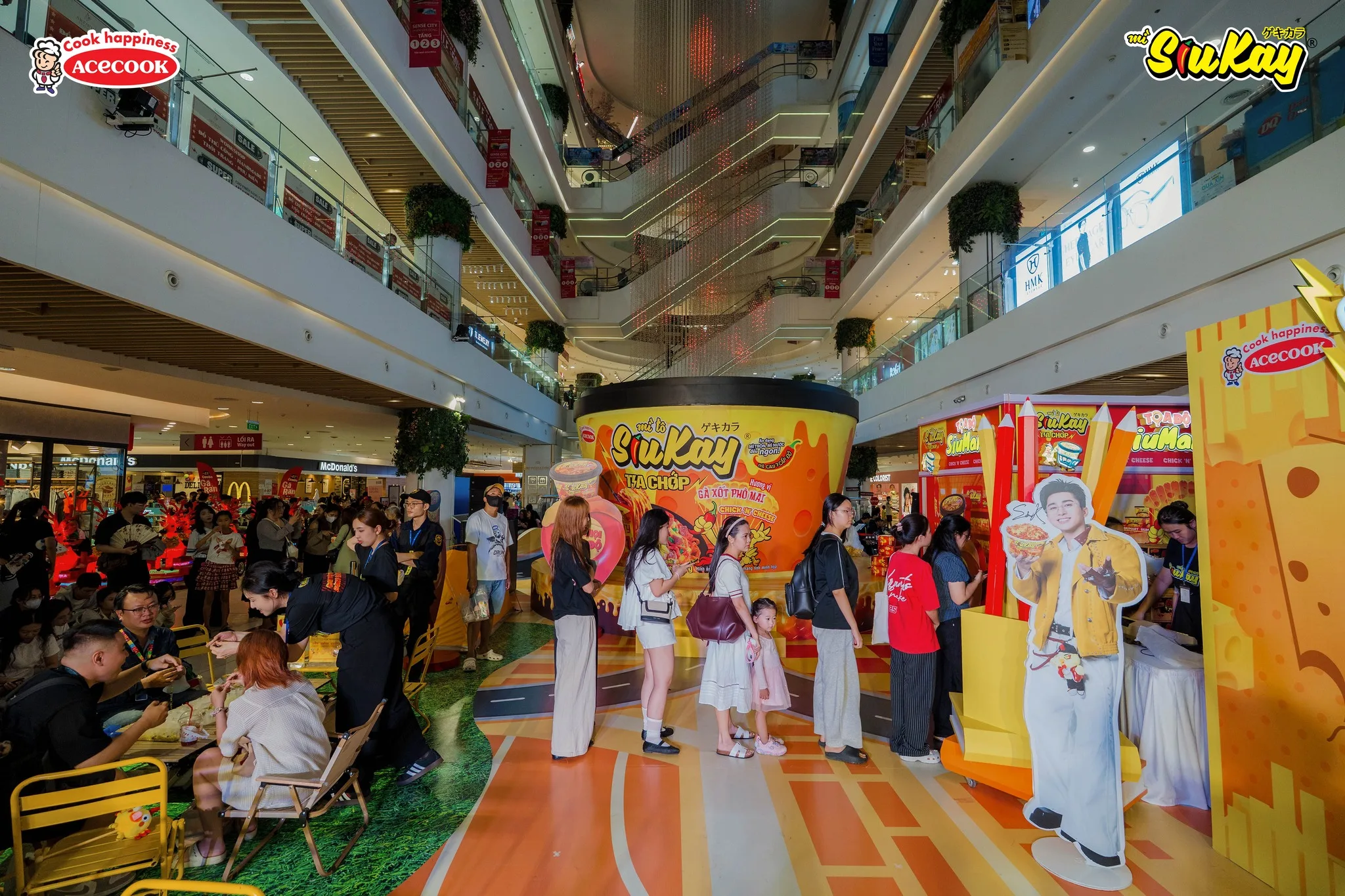 siukay instant noodles activation booth – 1 siukay instant noodles activation booth - 1