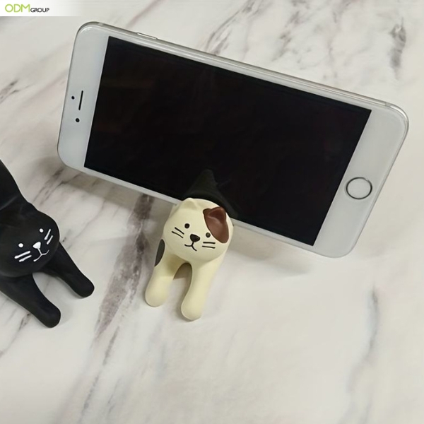 custom-animal-style-resin-phone-holder-1 custom-animal-style-resin-phone-holder-1