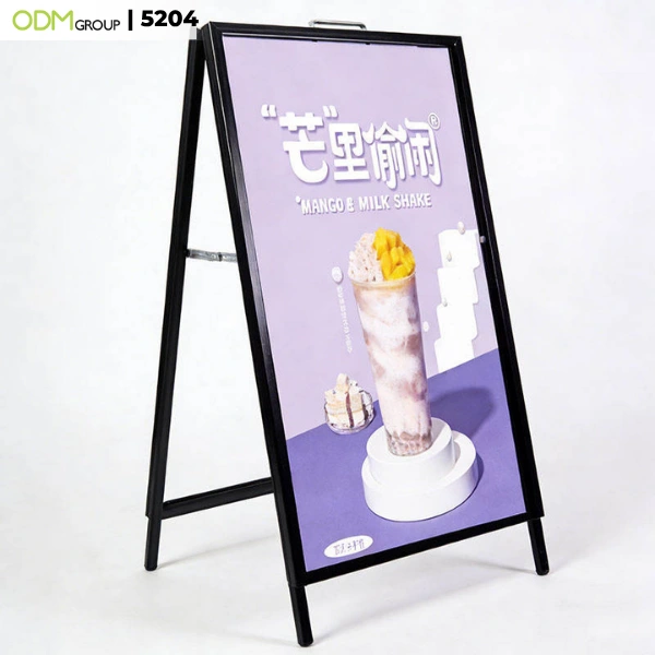 mirror-a-frame-with-replaceable-posters mirror-a-frame-with-replaceable-posters