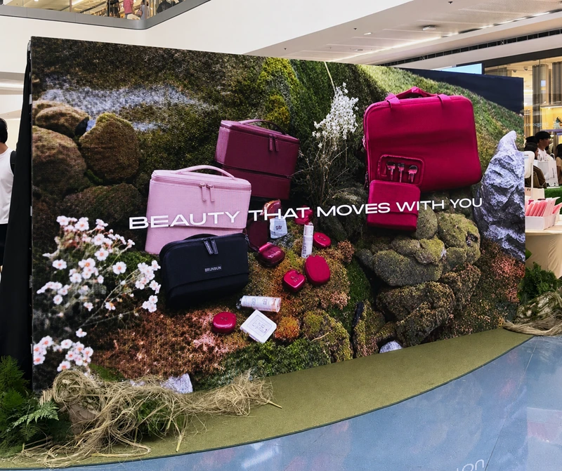 Pop-Up Store Display -BASH