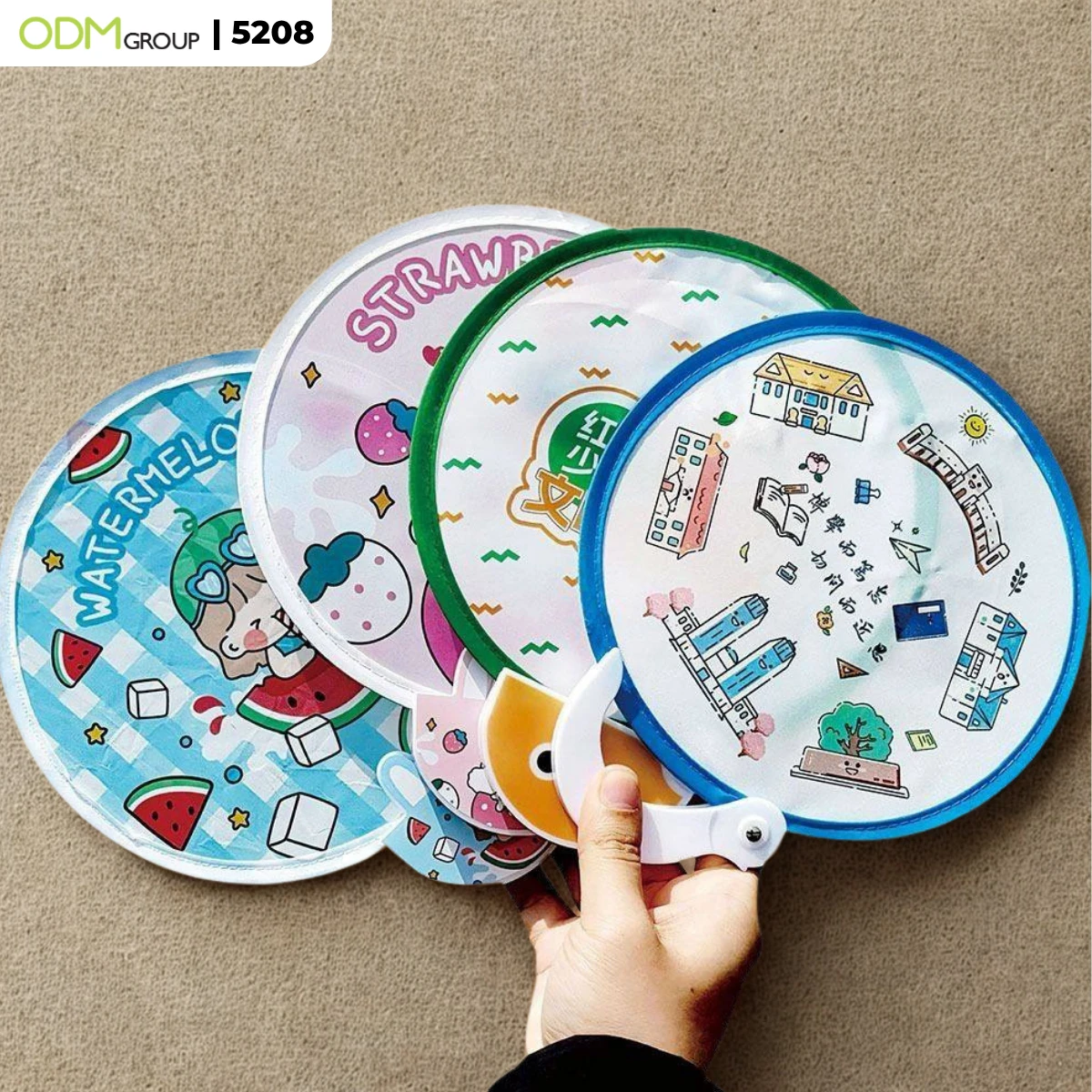 foldable-fans-with-pouch-having-reflective-twist-1 foldable-fans-with-pouch-having-reflective-twist-1