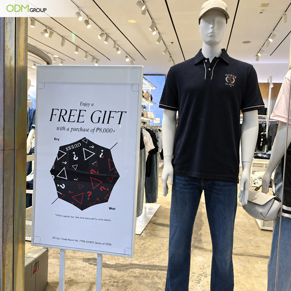 Free Promotional Merchandise – Free Umbrella from Guess Free Promotional Merchandise - Free Umbrella from Guess